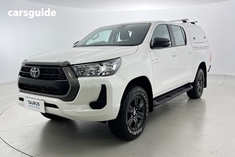 White 2023 Toyota Hilux Ute Tray SR 4X4