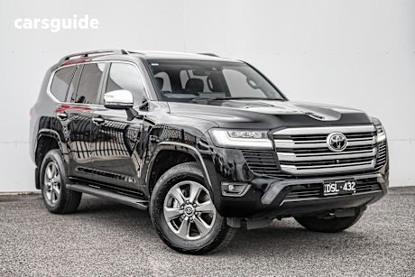 Black 2024 Toyota Landcruiser SUV SAHARA 4X4
