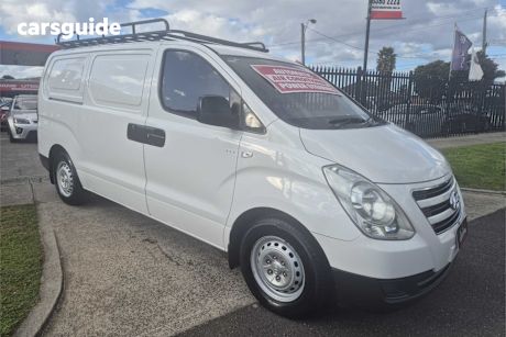 White 2016 Hyundai Iload Van