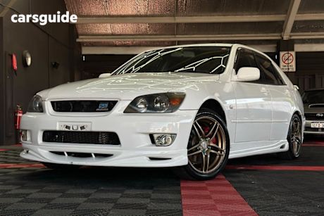 White 2000 Toyota Altezza Sedan TOMS 280T 4DR SEDAN 6SP MAN 2.0I