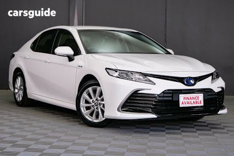 White 2021 Toyota Camry Sedan Ascent Hybrid