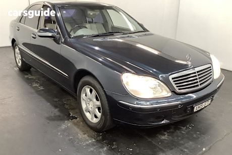 Green 1999 Mercedes-Benz S320 Sedan