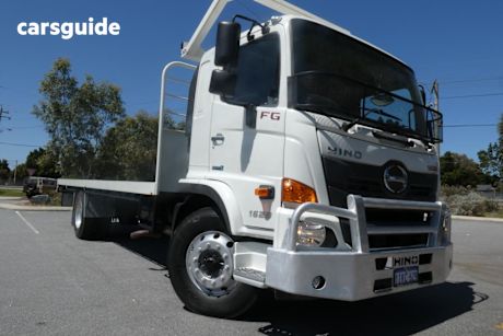 White 2018 Hino 500 SERIES OtherCar FG1628