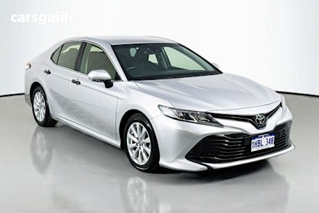 Silver 2019 Toyota Camry Sedan Ascent