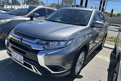 Silver 2021 Mitsubishi Outlander Wagon Es 7 Seat (Awd)