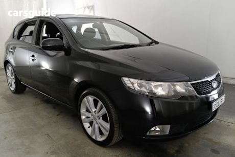 Black 2010 Kia Cerato Hatchback Sli