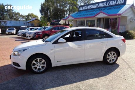 White 2009 Holden Cruze Sedan CD F