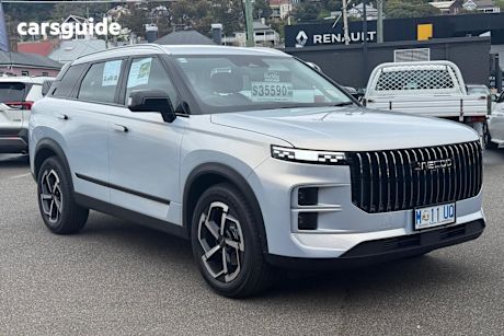 Silver 2025 Jaecoo J7 SUV CORE F