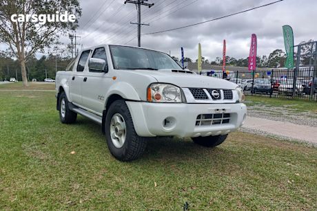 White 2012 Nissan Navara Dual Cab Pick-up St-R (4X4)