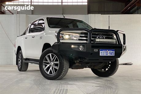 White 2017 Toyota Hilux Dual Cab Utility Sr5 (4X4)