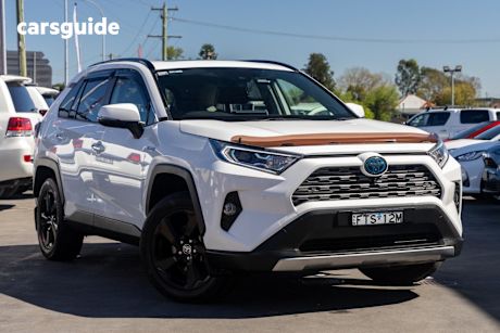 White 2021 Toyota RAV4 SUV CRUISER 4X4