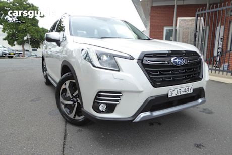 White 2024 Subaru Forester SUV 2.5I-S 4WD