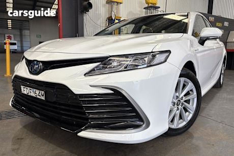 White 2022 Toyota Camry Sedan Ascent Hybrid
