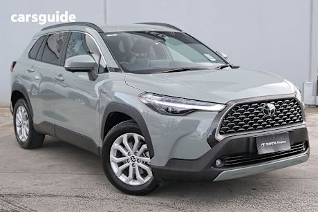 Green 2024 Toyota COROLLA CROSS HYBRID Hatch GXL 4X4