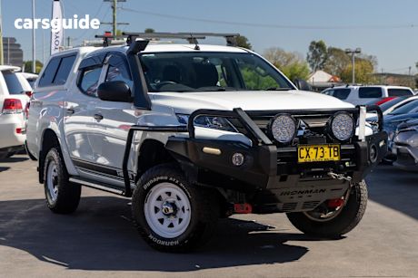White 2019 Mitsubishi Triton Ute Tray GLX 4X4