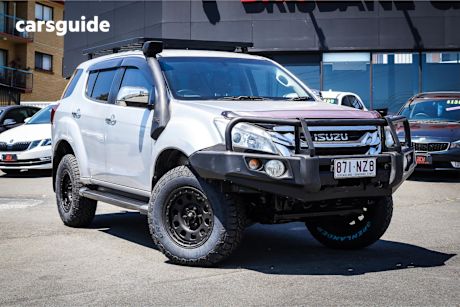 Silver 2014 Isuzu MU-X SUV LS-T 4X4