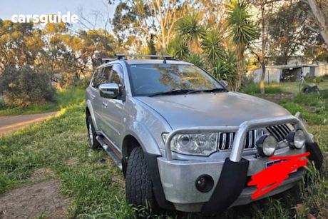 Silver 2011 Mitsubishi Challenger SUV XLS 4X4