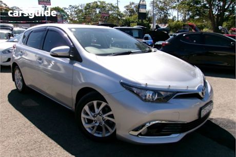 Silver 2017 Toyota Corolla Hatchback Ascent Sport