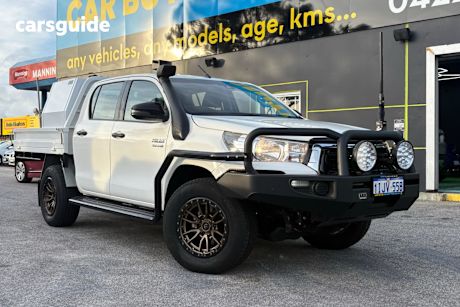 White 2020 Toyota Hilux Ute Tray GUN126R SR CAB CHASSIS DOUBLE CAB 4DR SPTS AUTO 6SP, 4X4 1085KG 2.8DT