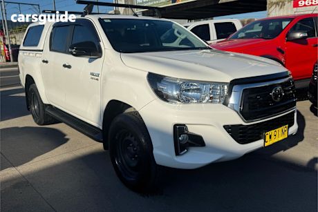 White 2020 Toyota Hilux Ute Tray SR HI-RIDER R