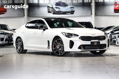 White 2023 Kia Stinger Sedan GT R