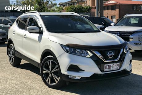 White 2018 Nissan Qashqai Wagon St-L