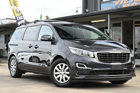 Grey 2018 Kia Carnival Wagon S