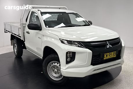 White 2020 Mitsubishi Triton Ute Tray GLX R