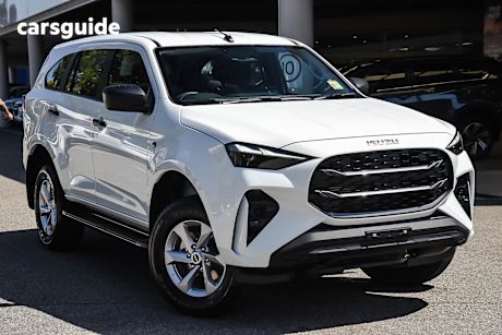 White 2025 Isuzu MU-X SUV LS-M R