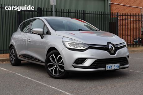 Silver 2018 Renault Clio Hatchback Zen