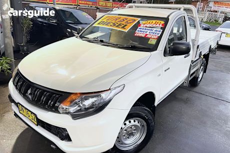 White 2016 Mitsubishi Triton Cab Chassis Glx