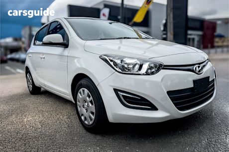 White 2014 Hyundai I20 Hatchback Active