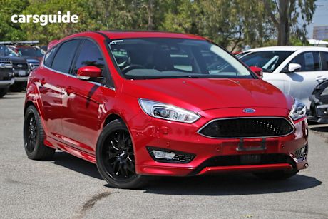 Red 2018 Ford Focus Hatch TITANIUM F