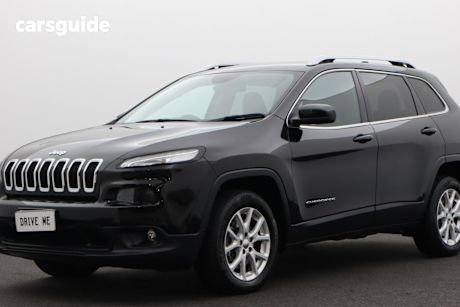 Black 2018 Jeep Cherokee SUV LONGITUDE 4X4
