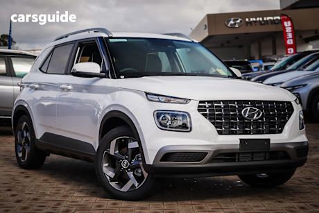 White 2025 Hyundai Venue Wagon Elite (Black) Sunroof