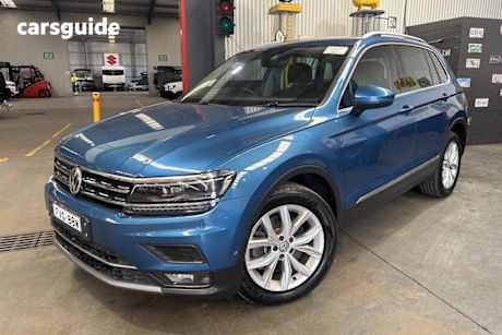 Blue 2018 Volkswagen Tiguan Wagon 162 Tsi Highline