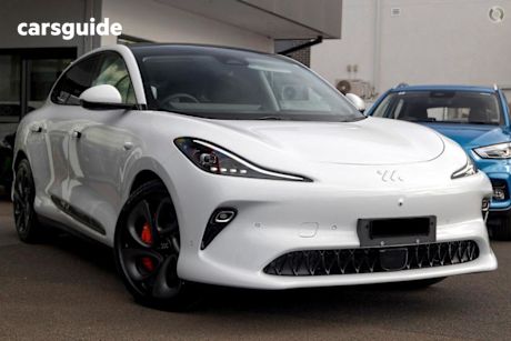 White 2025 MG Im6 SUV PERFORMANCE 4WD