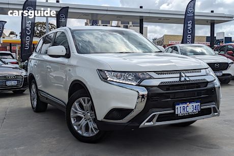 White 2020 Mitsubishi Outlander SUV ES F