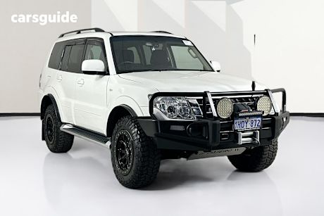 White 2018 Mitsubishi Pajero Wagon Glx Lwb (4X4)