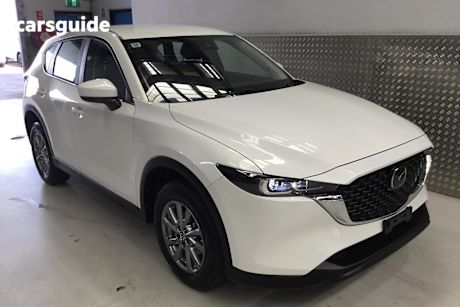 White 2024 Mazda CX-5 SUV G20 MAXX F