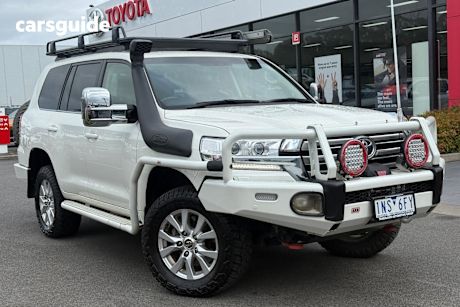 White 2018 Toyota Landcruiser SUV VX 4X4