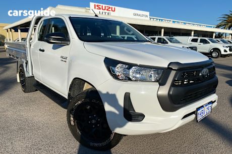 White 2020 Toyota Hilux X Cab Cab Chassis Sr (4X4)