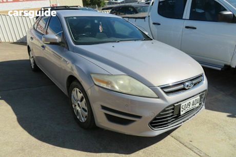 Silver 2011 Ford Mondeo Sedan