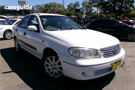 White 2003 Nissan Pulsar Sedan St-L