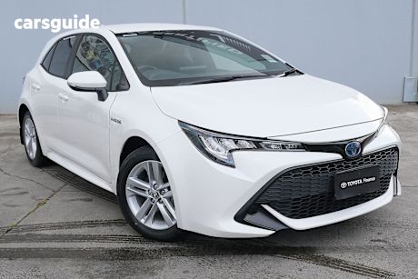 White 2021 Toyota COROLLA HATCH HYBRID Hatch ASCENT SPORT HYBRID F
