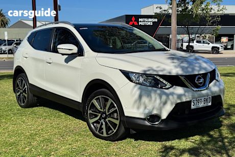 White 2015 Nissan Qashqai SUV TI F