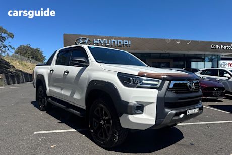 White 2021 Toyota Hilux Ute Tray ROGUE 4X4