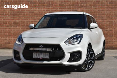 White 2017 Suzuki Swift Hatchback Sport