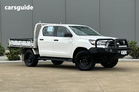 White 2022 Toyota Hilux Ute Tray SR 4X4