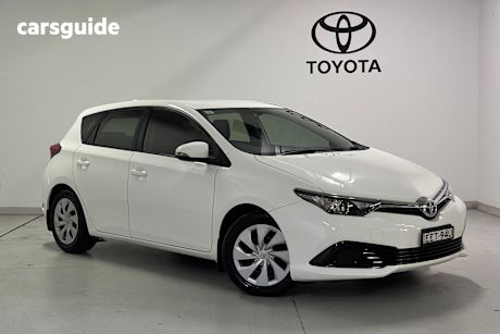 White 2018 Toyota Corolla Hatch ASCENT F